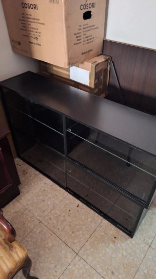 2 Vitrinas expositoras cristal y madera