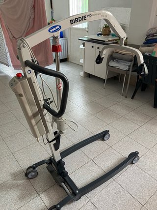 Grúa elevadora para personas