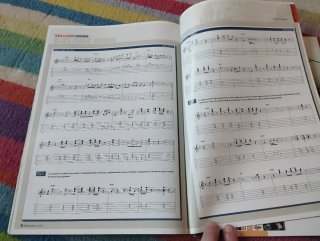 Lote dos revistas antiguas de Guitarra