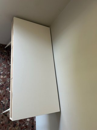 Scrivania bianca con 3 cassetti in legno