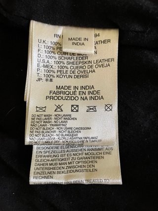 Chaqueta de cuero DIESEL negra.
