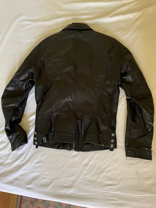 Chaqueta de cuero DIESEL negra.