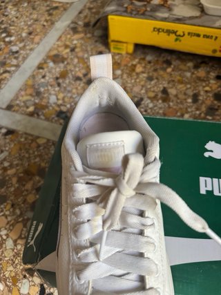 Scarpe Puma bianche e rosa