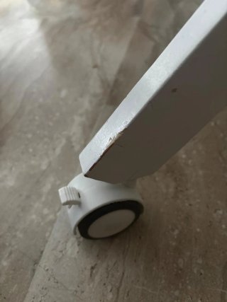 Minicuna blanca plegable con ruedas