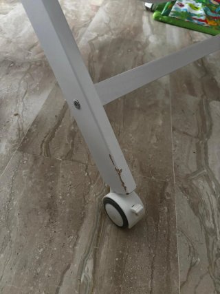 Minicuna blanca plegable con ruedas
