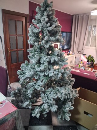 Árbol de Navidad verde efecto nieve