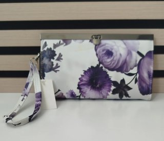 Monedero floral morado y blanco nuevo
