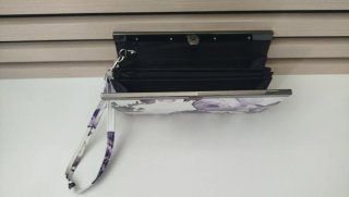 Monedero floral morado y blanco nuevo
