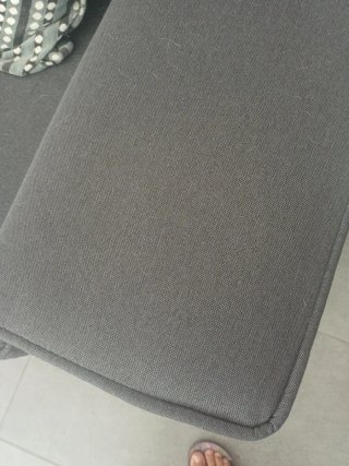 Sofá de 2 cuerpos gris oscuro extensible