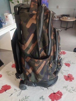 Mochila con ruedas grande