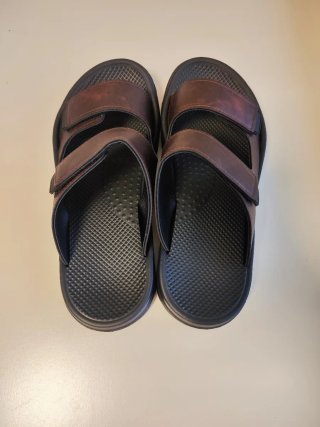 Sandalias Antideslizantes Marrones