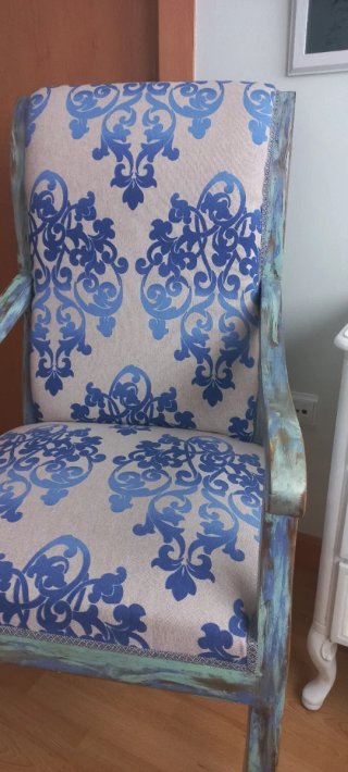Sillón estilo vintage azul y beige