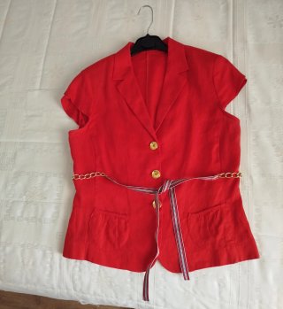 Chaqueta entallada roja