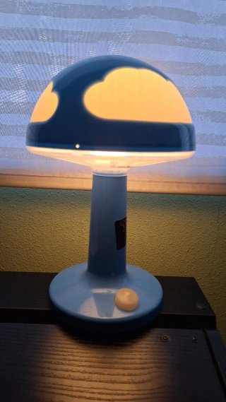 Lámpara vintage nube azul descatalogada