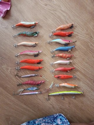 Señuelos de pesca tipo pajarita