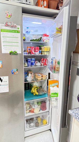 Frigorífico doble puerta marca Haier
