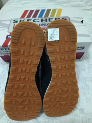 Zapatos Skechers Negros