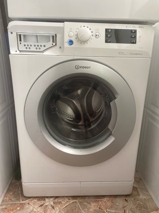 Lavadora Indesit 9kg 1400rpm Motor Inverter