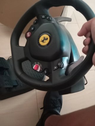 Volante Ferrari PS3/PS4/PS5 y PC precio negociable