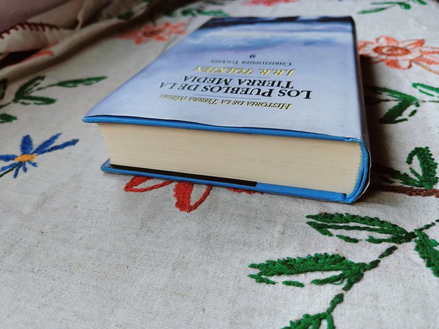 Los Pueblos Tierra Media. 1 Ed. Tolkien. LHTM 9.
