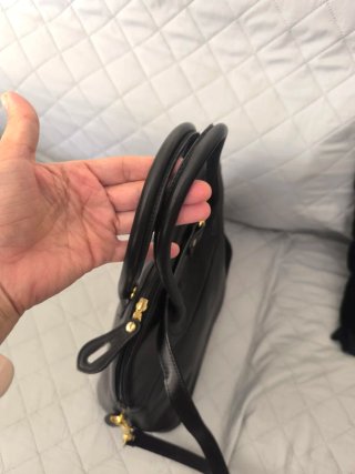 Bolso de piel negro Corte Inglés