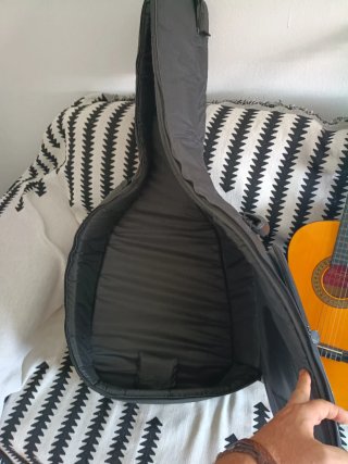 Guitarra Clásica con Funda