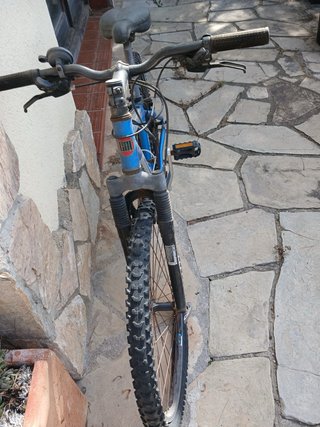 Bicicleta azul HM