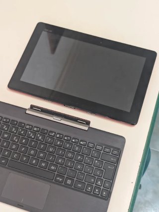 Tablet/PC Asus T100TA-DK049H