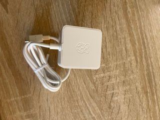 Cargador Raspberry Pi USB-C Oficial