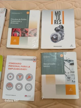 Libros de grado medio de mecanica 1°
