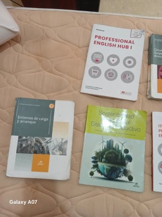 Libros de grado medio de mecanica 1°