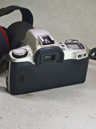 Canon EOS 500N + Objetivo 28-80mm + Filtro