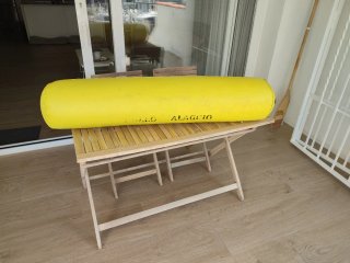 Defensa para barco amarilla