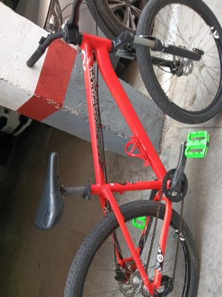 Bicicleta de Montaña Roja