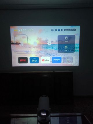 Proyector Portátil Magcubic