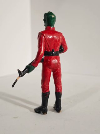Figura Lagarto Serie V Invasión Extraterrestre