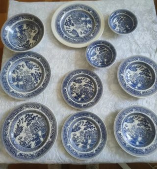 Vajilla John Tams Azul y Blanco