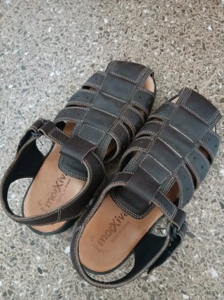 Sandalias Moxiva Marrones
