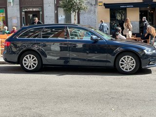 Audi A4 2012 2.0TDI