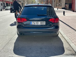 Audi A4 2012 2.0TDI