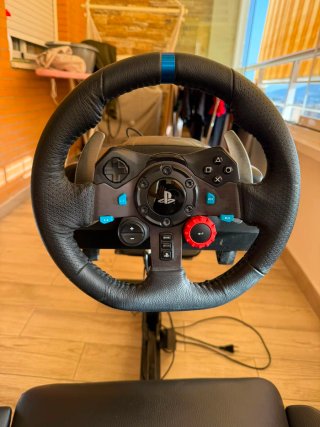 Volante Logitech G29 + Asiento y Pedales