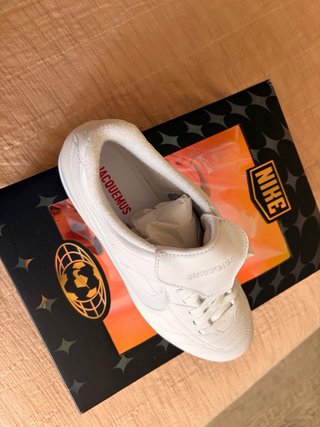 Tênis Nike x Jacquemus. Talla 41. Sin estrenar.