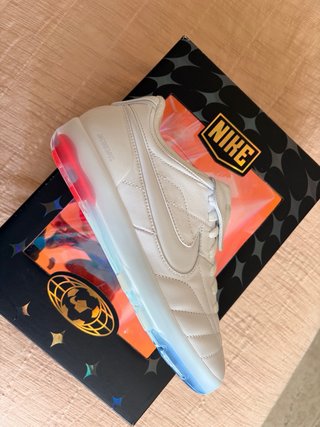 Tênis Nike x Jacquemus. Talla 41. Sin estrenar.