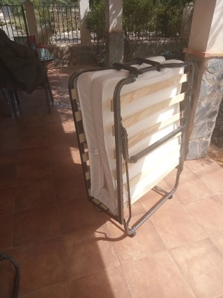 Cama plegable 90cm. Ideal para huéspedes o visitas