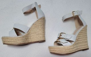 Sandalias de Plataforma ( Missguided )
