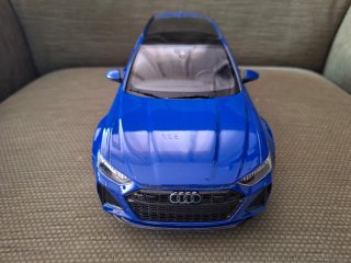 Audi RS6 Avant C8 Nogaro Blue GT Spirit 1:18