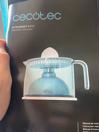 Exprimidor Cecotec ZitrusEasy Basic