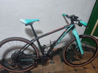 KTM Myroon como nueva