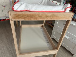 Cambiador IKEA madera