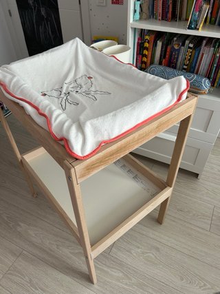 Cambiador IKEA madera
